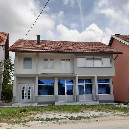 As Guesthouse Krzevici Luaran gambar
